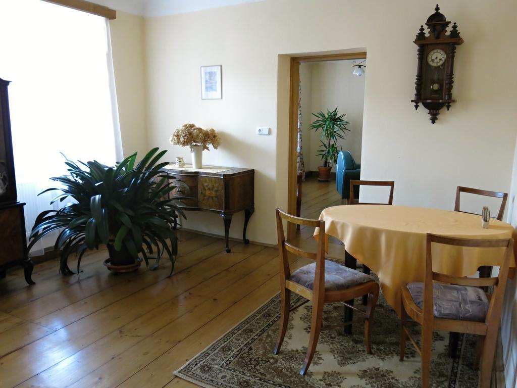Ferienwohnung Dům U Jelena Vimperk Zimmer foto