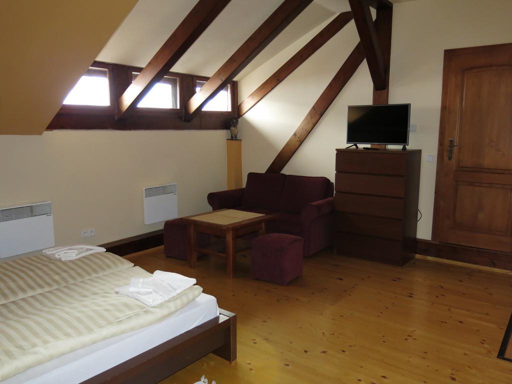 Ferienwohnung Dům U Jelena Vimperk Zimmer foto